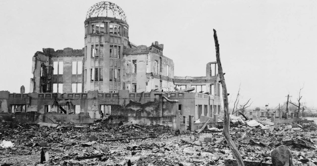75年目の広島原爆の日 - 75th year Hiroshima atomic bomb day#原爆の日 #原子爆弾 #原爆 #広島 #核兵器 #核兵器廃絶 #平和 #世界平和 #AtomicBombDay #AtomicBomb #Hiroshima #NuclearWeapons #AbolitionOfNuclearWeapons #Peace #WorldPeace1945年(昭和20年)8月6日の午前8時15分に原子爆弾が広島に投下されました。核兵器の無い平和な世界を祈りたいと思います。An atomic bomb was dropped on Hiroshima at 8:15 am on August 6, 1945. I would like to pray for a peaceful world without nuclear weapons.